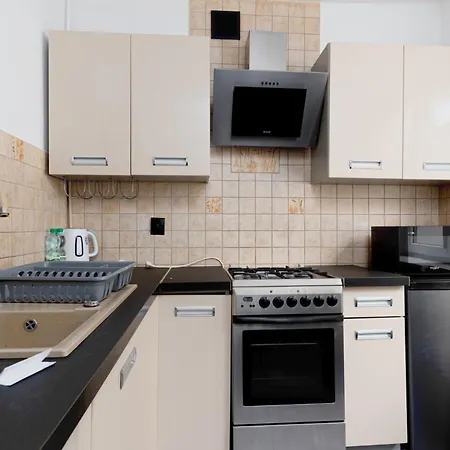 Rynek Homely By Bookinghost